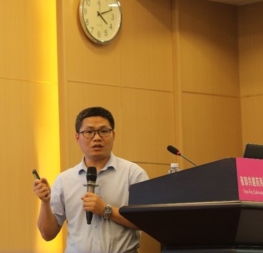 welcome欢迎光临威尼斯集团创新论坛第一千五百二十九讲：二氧化碳还原分子催化剂