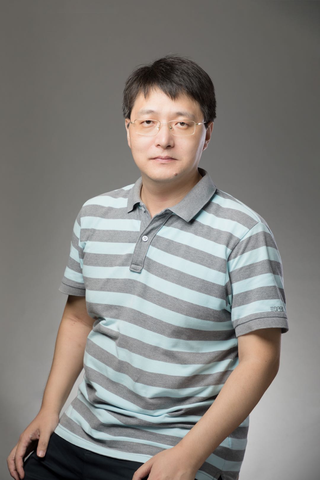 welcome欢迎光临威尼斯集团创新论坛第九百五十七讲：Searching New Phenomenon in Uniformly Hyperbolic Systems