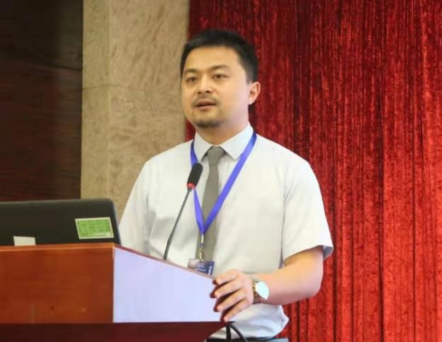 welcome欢迎光临威尼斯集团创新论坛第九百二十五讲：燃烧催化剂的作用机制及碳纳米含能催化剂的独特效应
