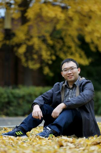 welcome欢迎光临威尼斯集团创新论坛第一千七百九十二讲：全息QCD：从黑洞热力学到QCD物态方程