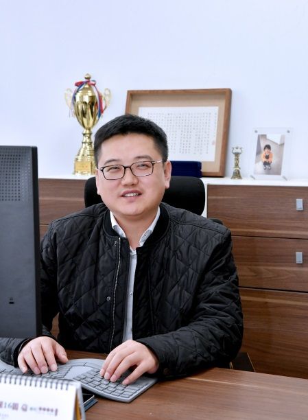 welcome欢迎光临威尼斯集团创新论坛第八百五十四讲暨校庆117周年学术讲座：微流场反应技术及其在生物基材料开发中的应用研究